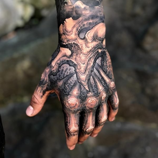Photo by Christian Boye Larsen on May 08, 2026. May be an image of one or more people, henna and tattoo.